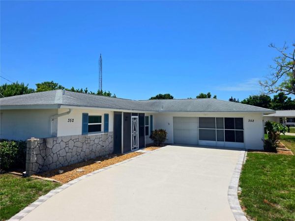 352 PINE TREE ROAD , VENICE, FL 34293