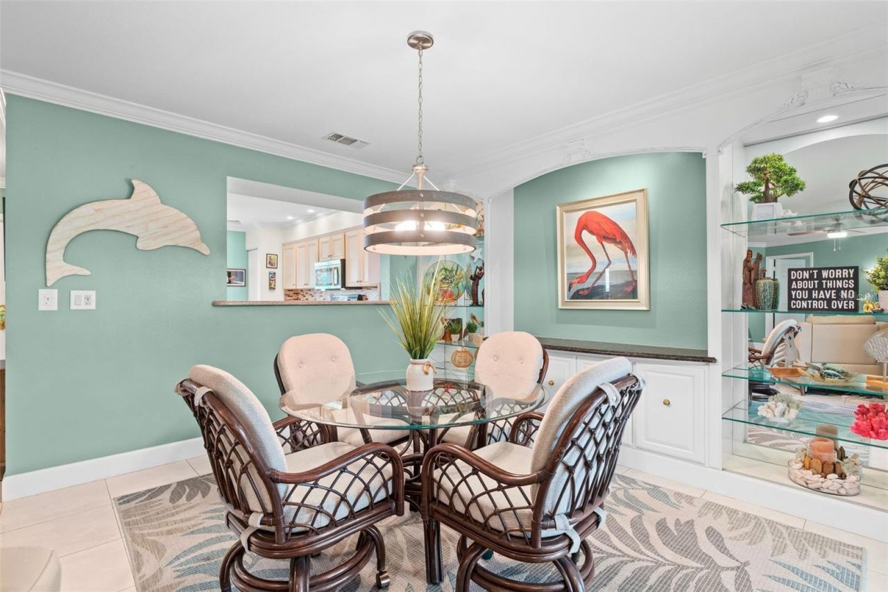 6101 34th Street W, Unit 2B, Bradenton, FL 34210 Photo