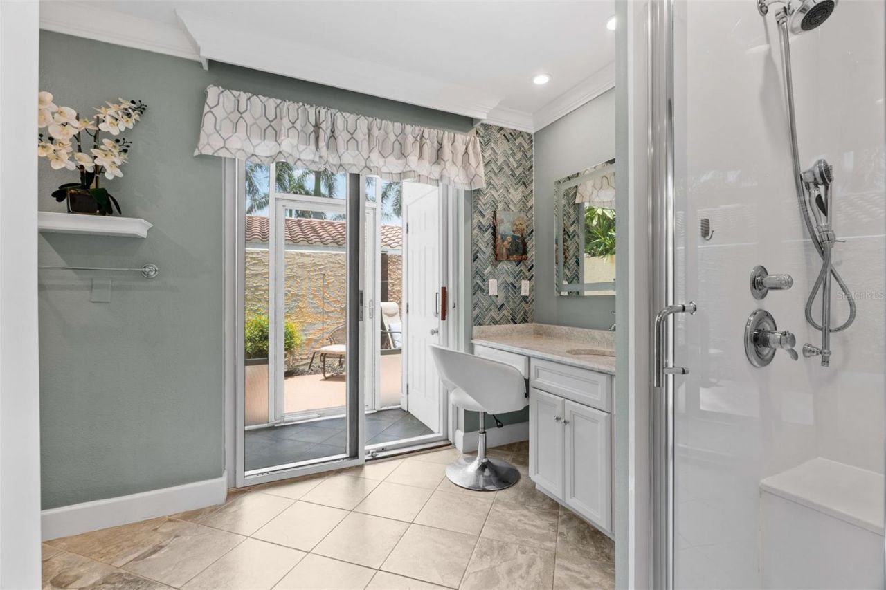 6101 34th Street W, Unit 2B, Bradenton, FL 34210 Photo