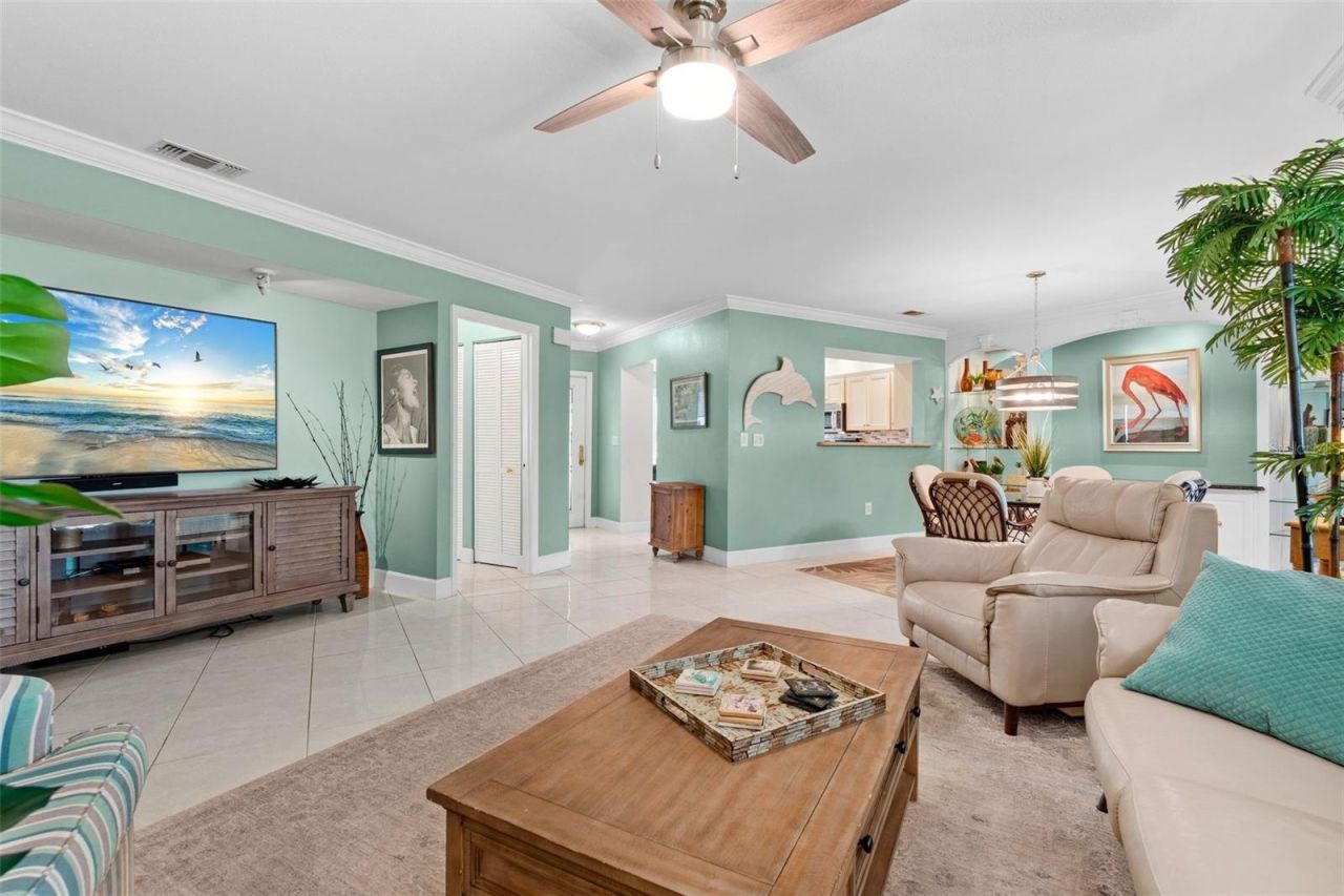 6101 34th Street W, Unit 2B, Bradenton, FL 34210 Photo