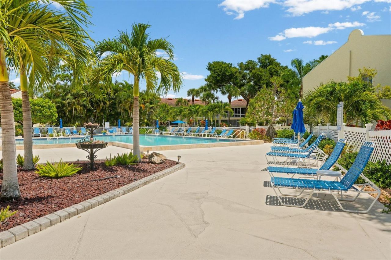 6101 34th Street W, Unit 2B, Bradenton, FL 34210 Photo