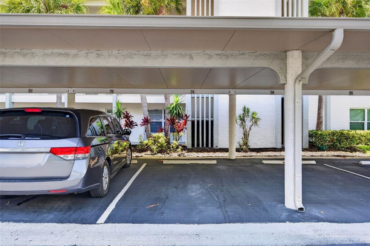 4390 Exeter Drive, Unit 107, Longboat Key, FL 34228 Photo