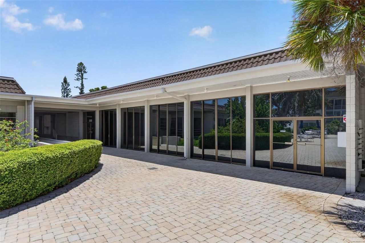 4390 Exeter Drive, Unit 107, Longboat Key, FL 34228 Photo