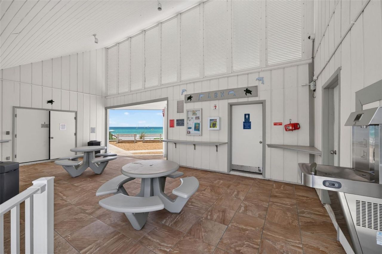 4390 Exeter Drive, Unit 107, Longboat Key, FL 34228 Photo