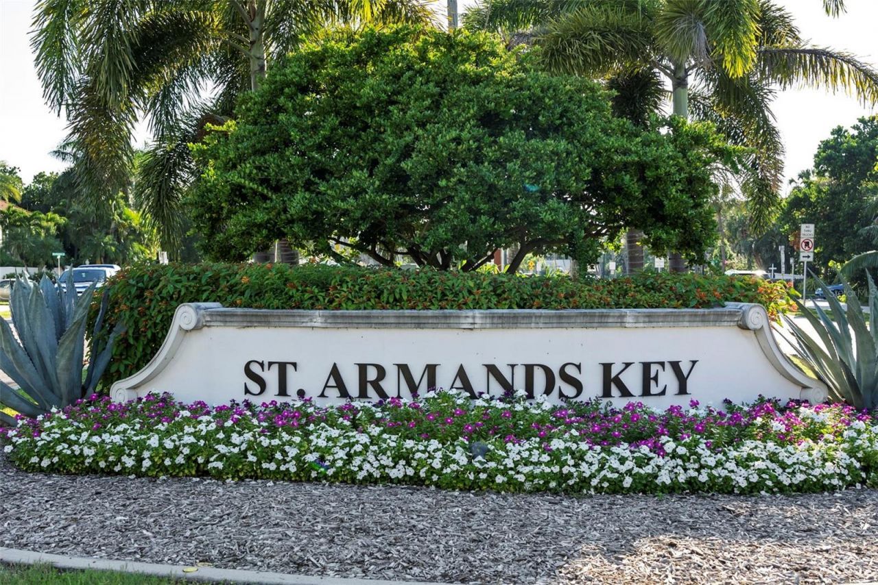 4390 Exeter Drive, Unit 107, Longboat Key, FL 34228 Photo
