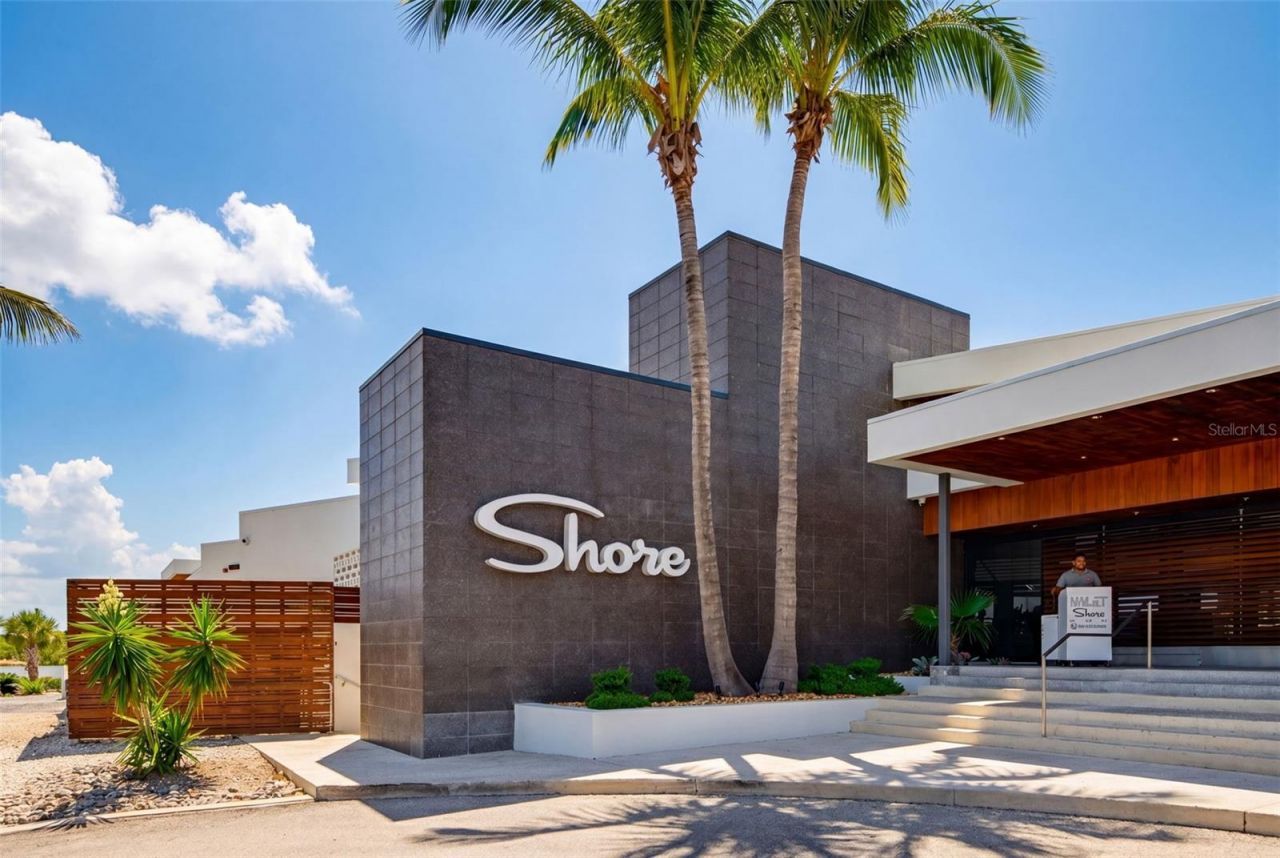 4390 Exeter Drive, Unit 107, Longboat Key, FL 34228 Photo