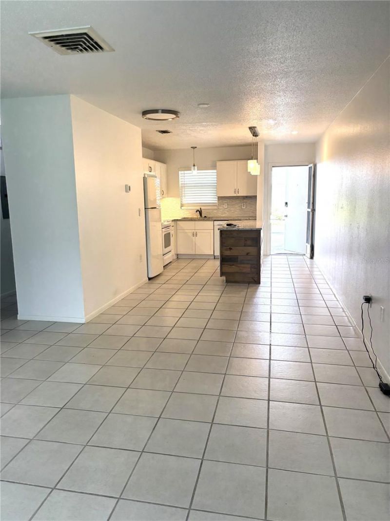 2115 9th Avenue W, Unit 6B, Bradenton, FL 34205 Photo