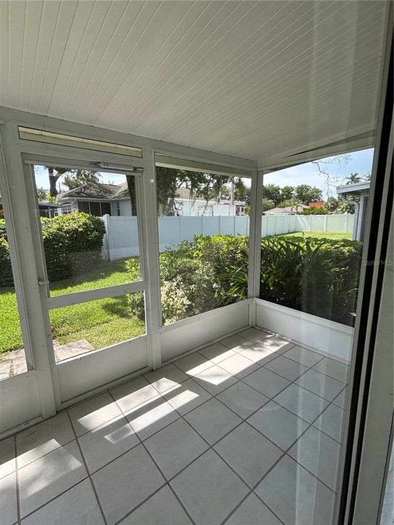2115 9th Avenue W, Unit 6B, Bradenton, FL 34205 Photo