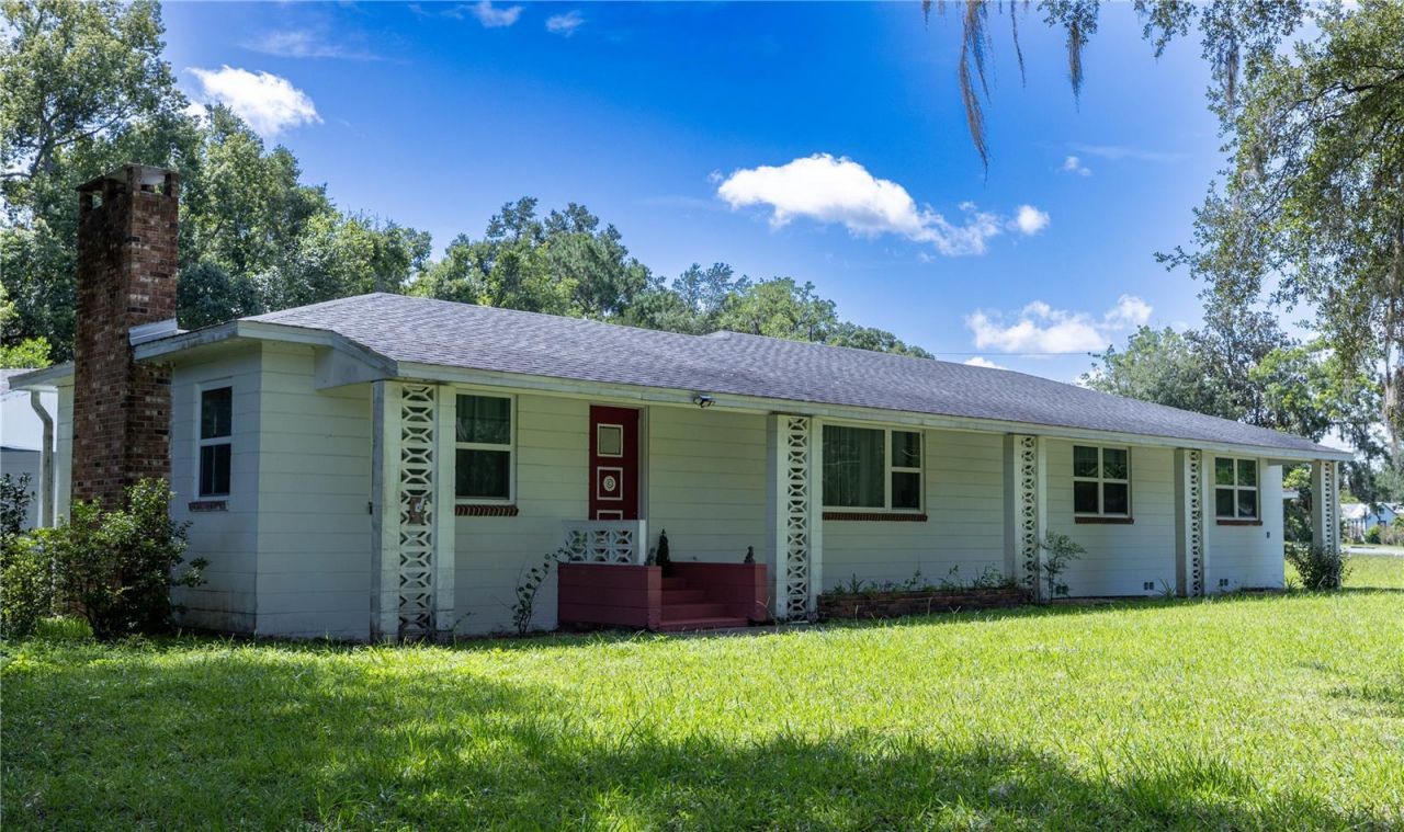 298 N Court Street , Bronson, FL 32621 Photo