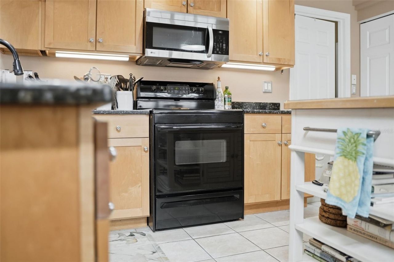 4989 162nd Avenue N, Clearwater, FL 33760 Photo