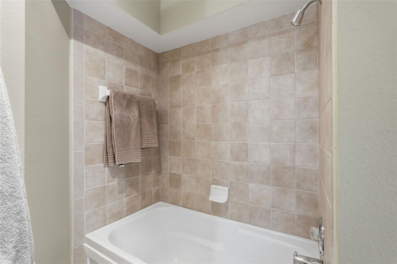4989 162nd Avenue N, Clearwater, FL 33760 Photo
