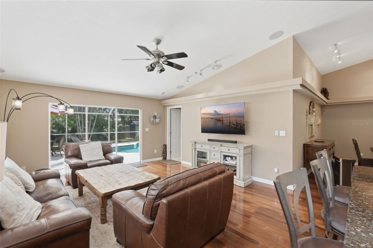 4989 162nd Avenue N, Clearwater, FL 33760 Photo
