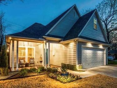 4803 Calmont Avenue, Fort Worth, TX 76107