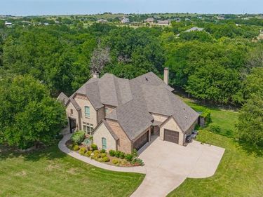 101 Western Breeze Drive, Fort Worth, TX 76126