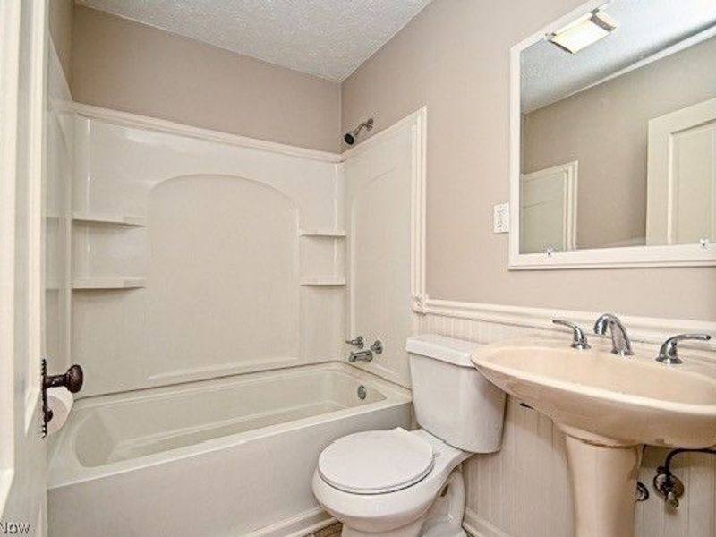 2817 Fletcher Avenue NE, Canton, OH 44705 Photo 24