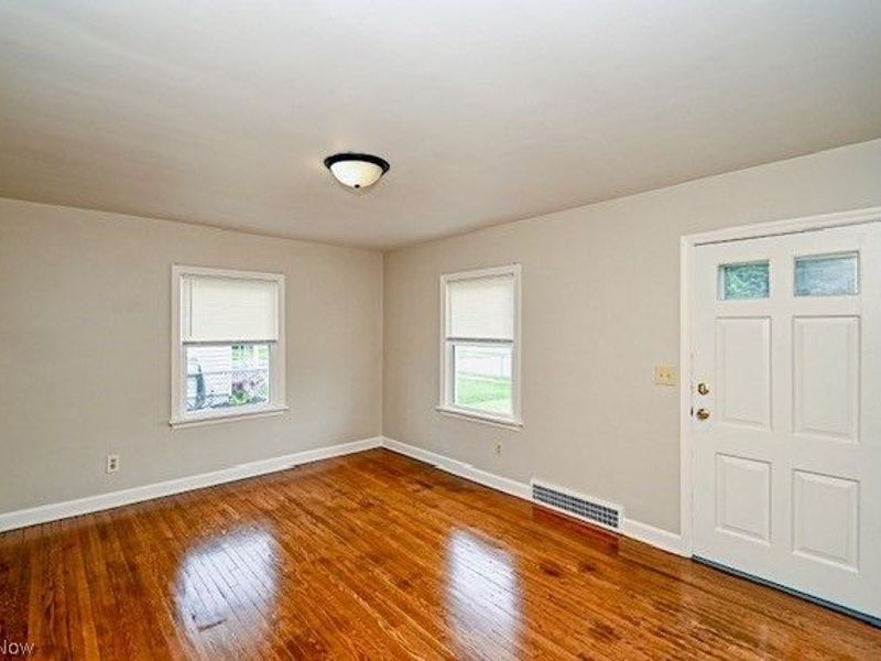 2817 Fletcher Avenue NE, Canton, OH 44705 Photo 6