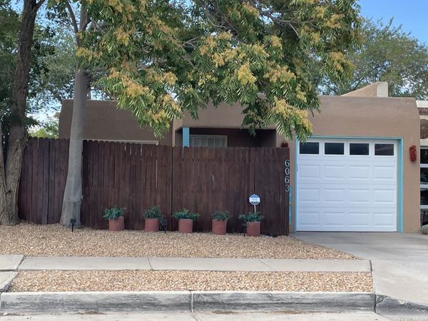 6063 Namath Avenue NW, Albuquerque, NM 87120