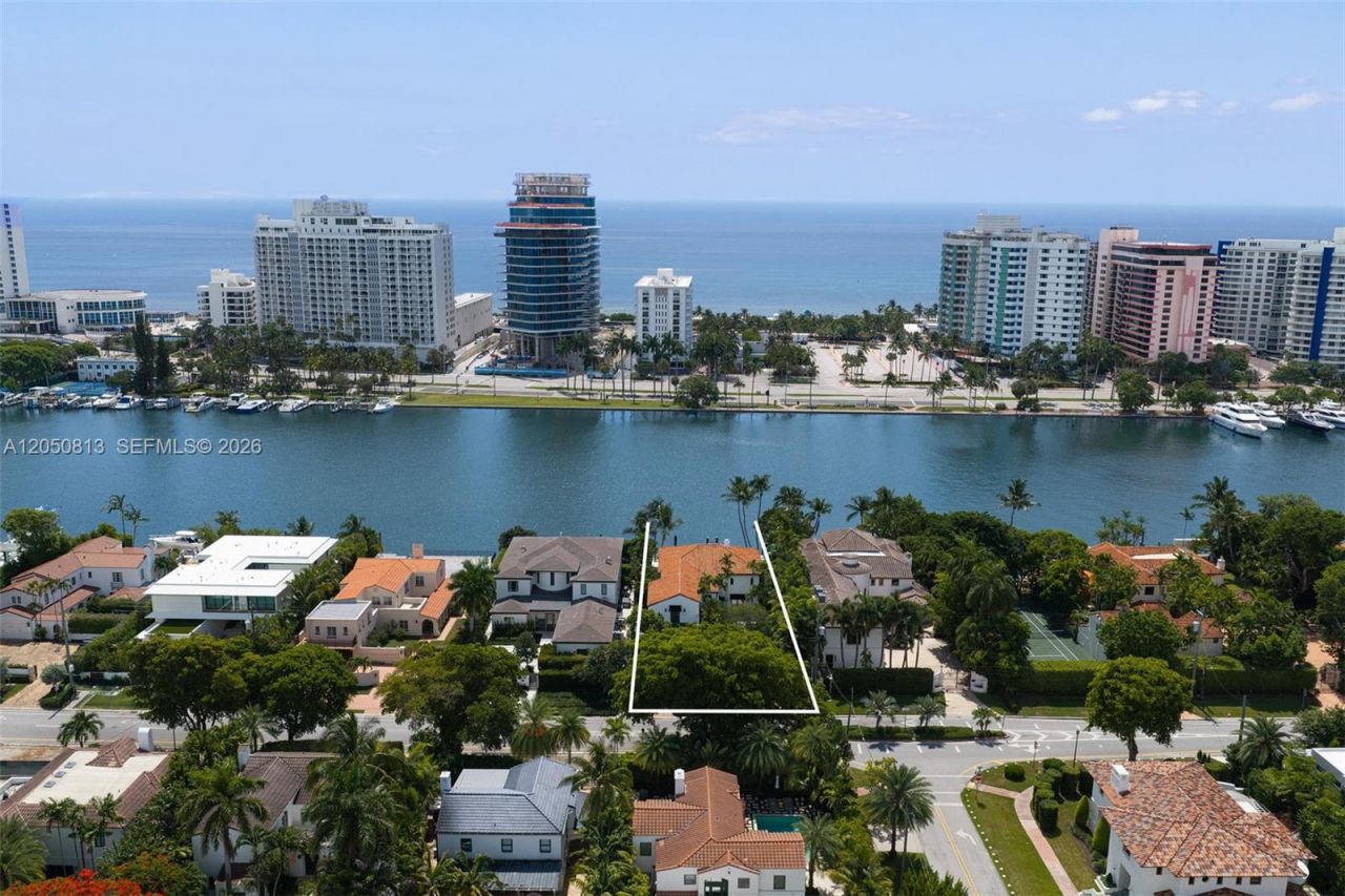 5401 Pine Tree Drive , Unit 5401, Miami Beach, FL 33140 Photo