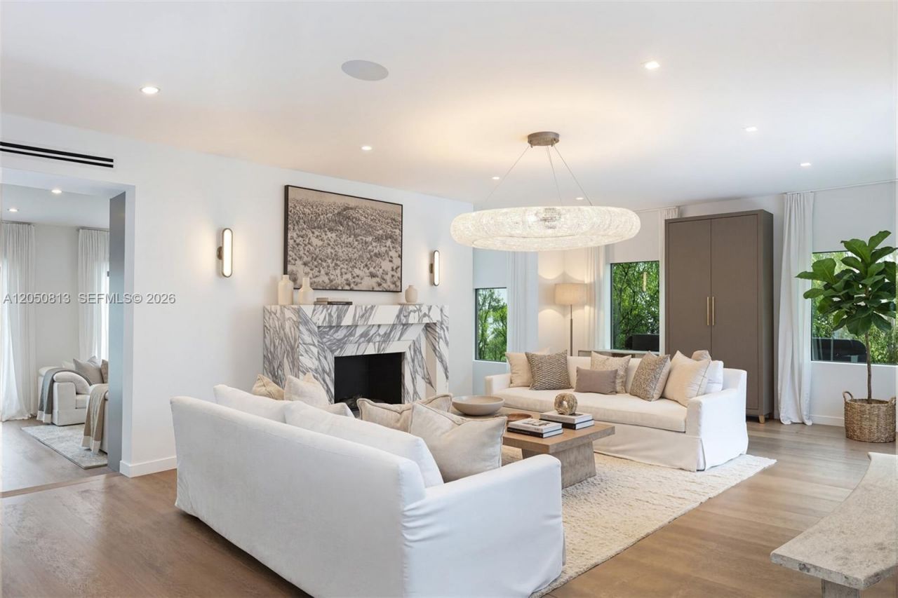 5401 Pine Tree Drive , Unit 5401, Miami Beach, FL 33140 Photo