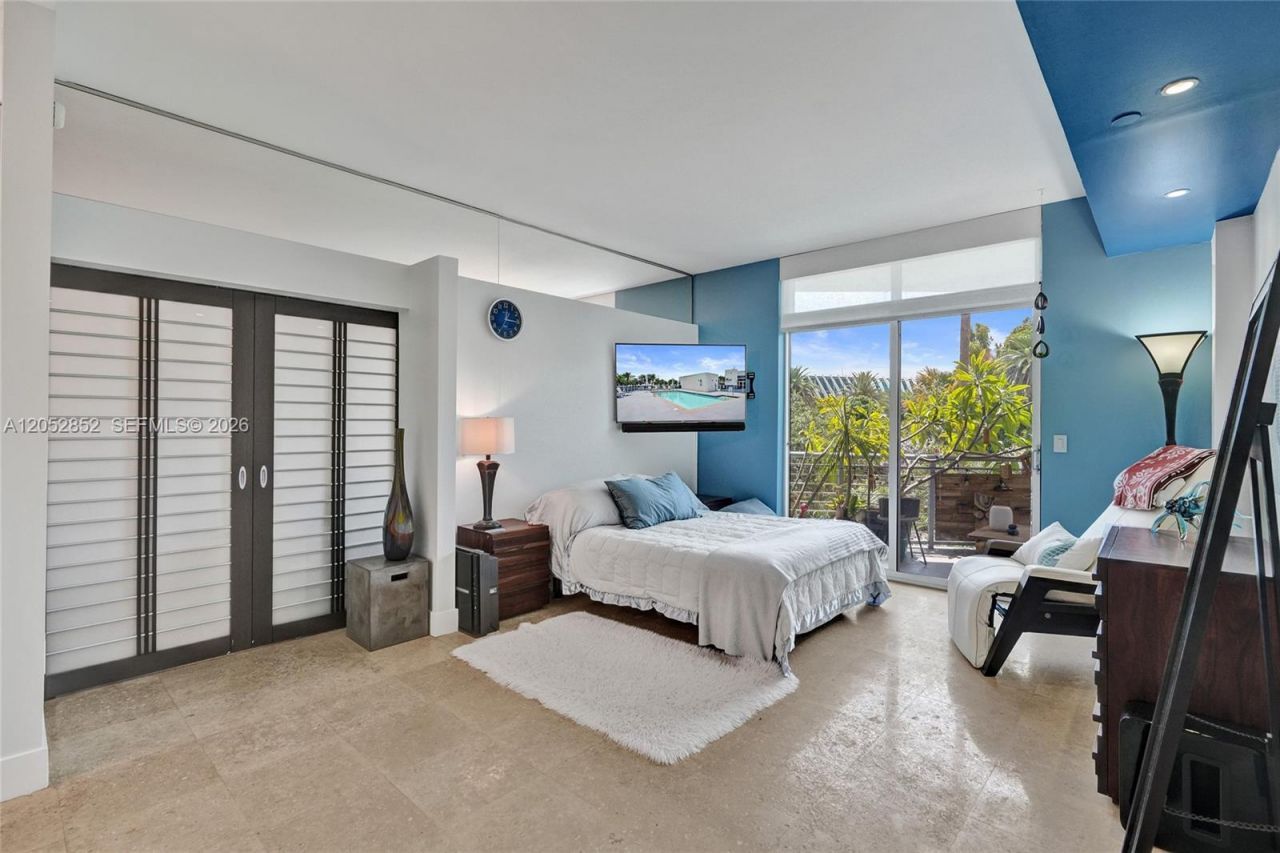 2001 Meridian Ave, Unit 308, Miami Beach, FL 33139 Photo