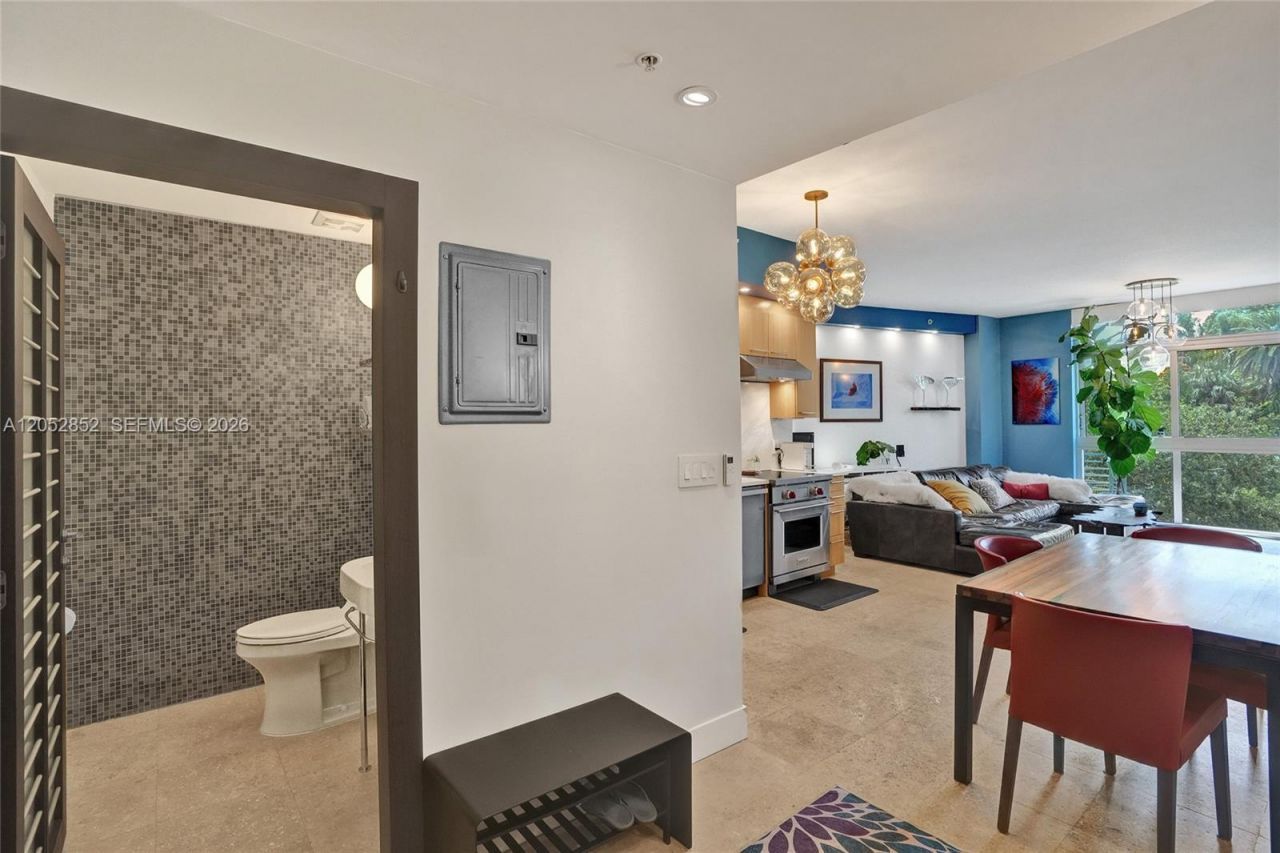 2001 Meridian Ave, Unit 308, Miami Beach, FL 33139 Photo