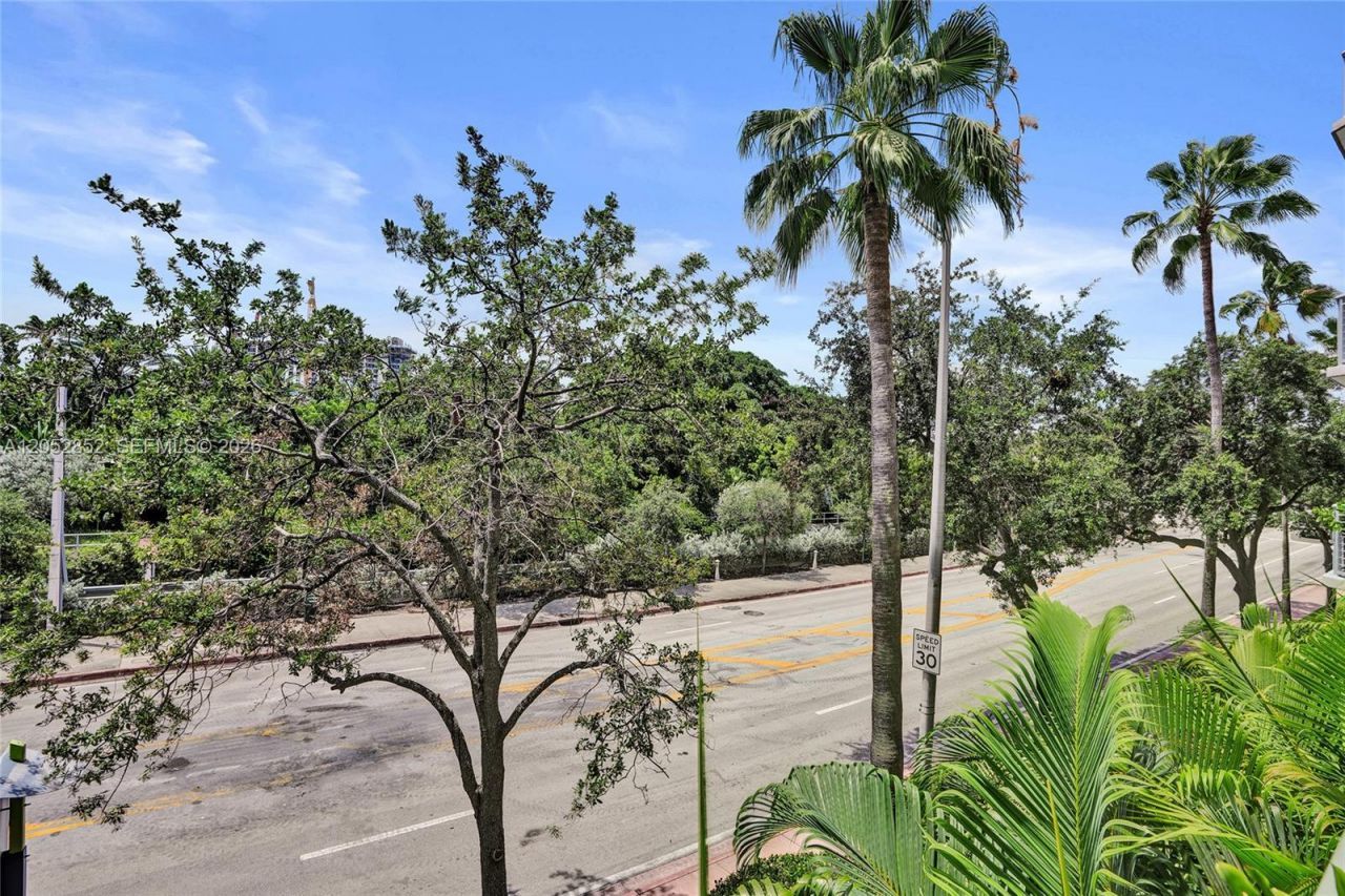 2001 Meridian Ave, Unit 308, Miami Beach, FL 33139 Photo