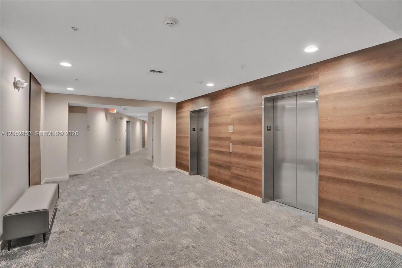 2001 Meridian Ave, Unit 308, Miami Beach, FL 33139 Photo