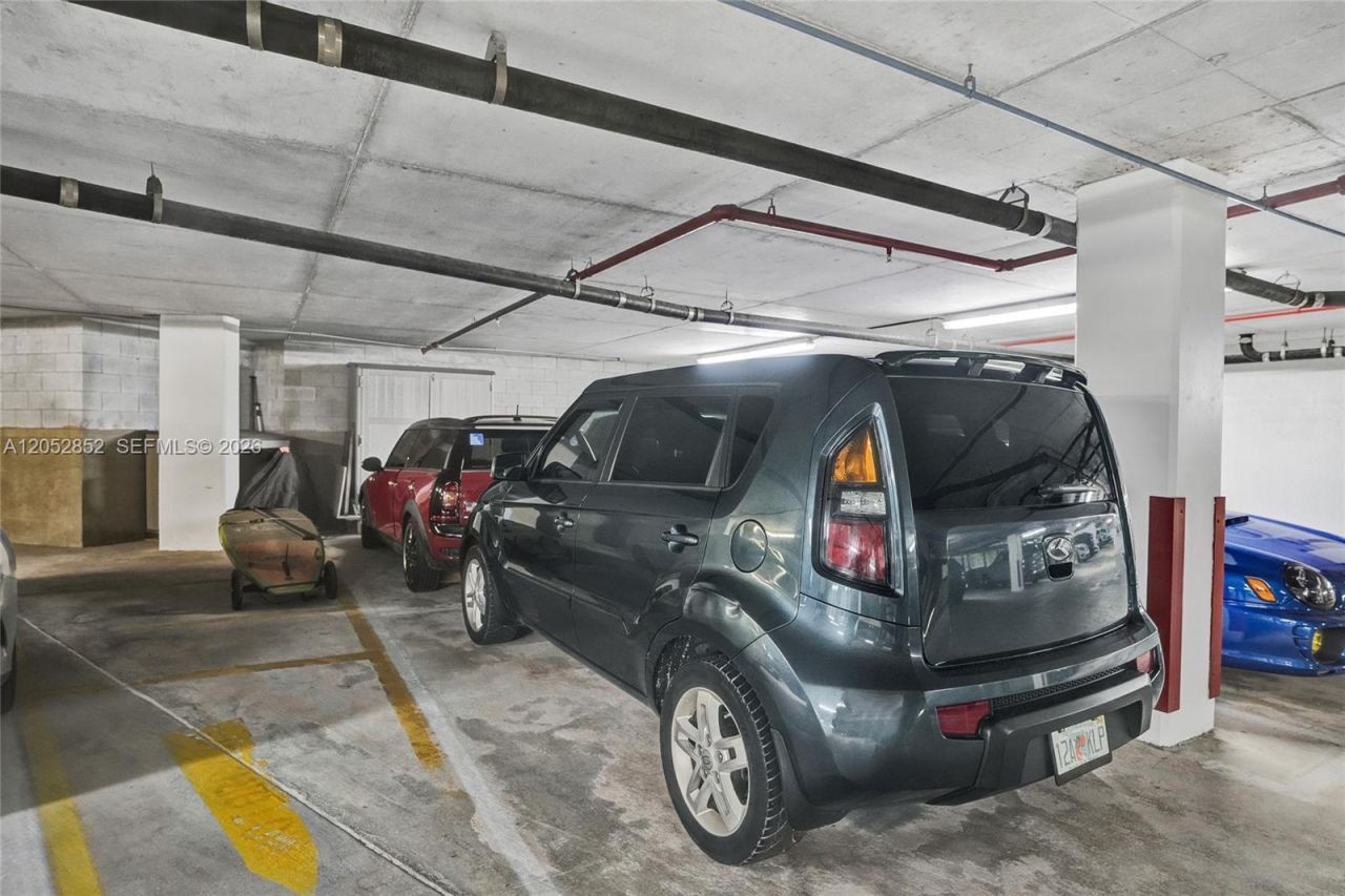 2001 Meridian Ave, Unit 308, Miami Beach, FL 33139 Photo