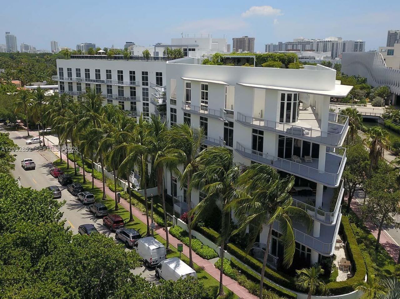 2001 Meridian Ave, Unit 308, Miami Beach, FL 33139 Photo