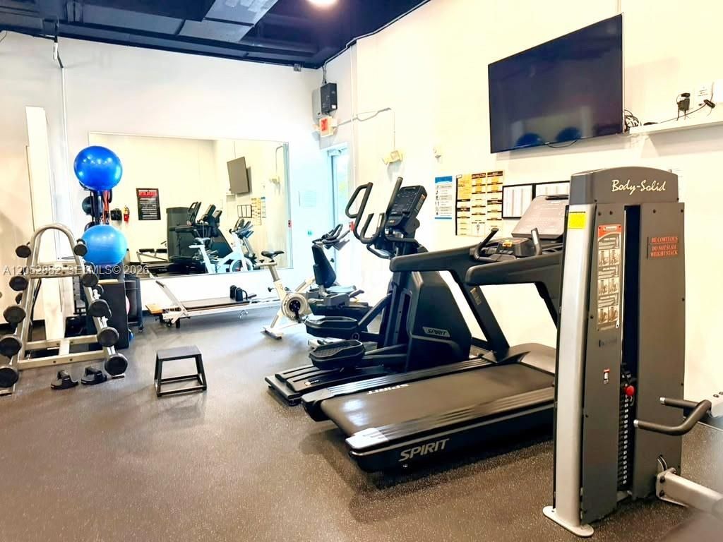 2001 Meridian Ave, Unit 308, Miami Beach, FL 33139 Photo