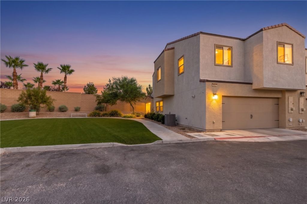 3634 Alpheus River Avenue , Las Vegas, NV 89106