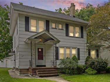 195 Saint Regis Drive S, Rochester, NY 14618