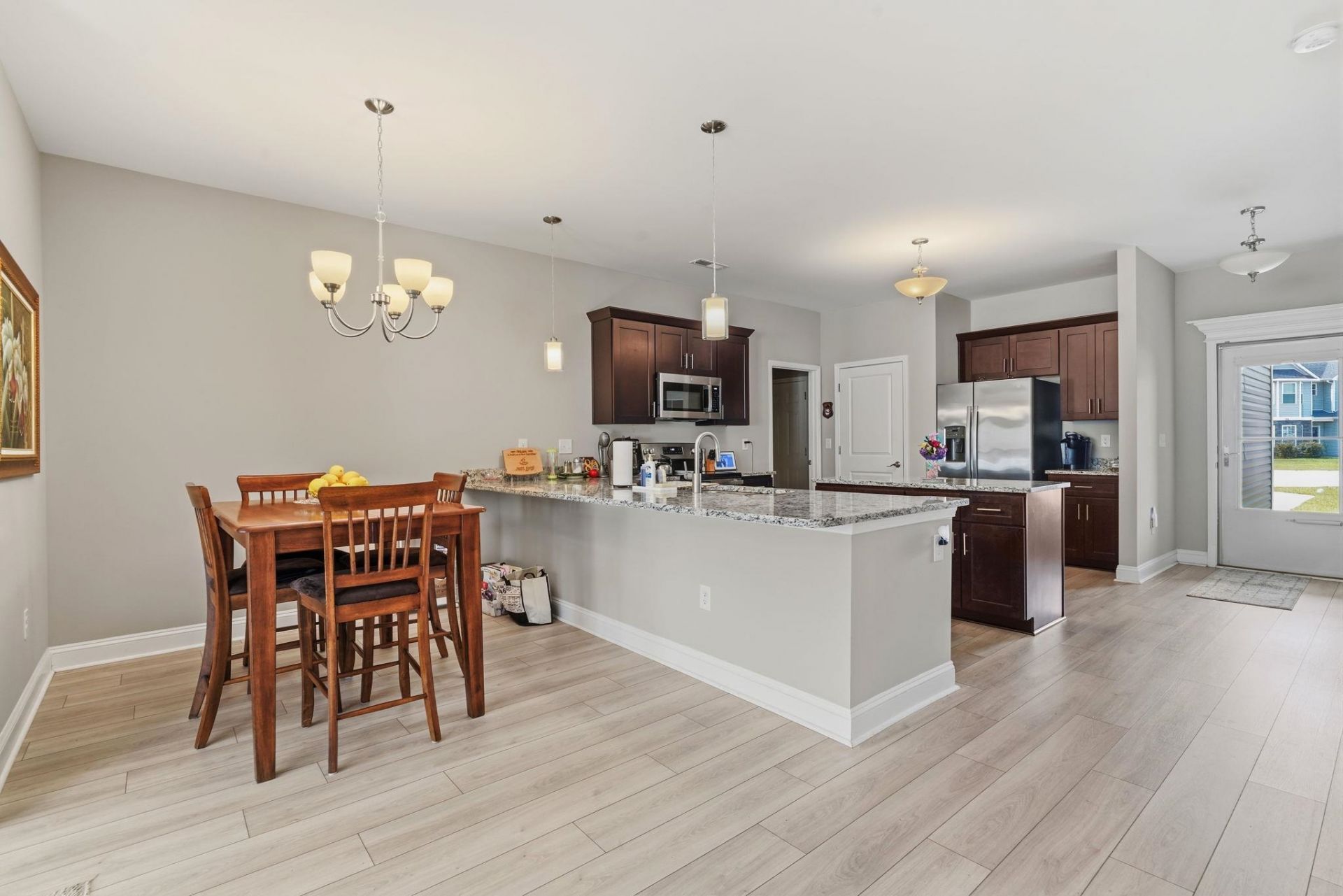 748 Hobonny Loop  Photo 10