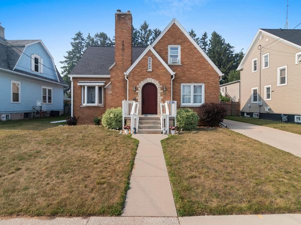 1710 24th St, Two Rivers, WI 54241