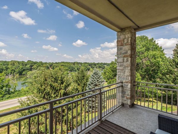 5735 Newbank Circle, Unit 203, Dublin, OH 43017