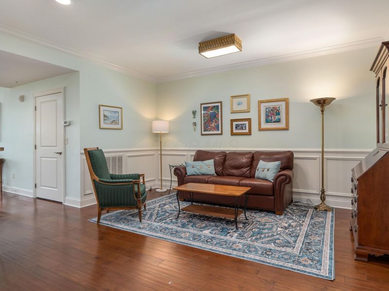 5735 Newbank Circle, Unit 203, Dublin, OH 43017 Photo 6
