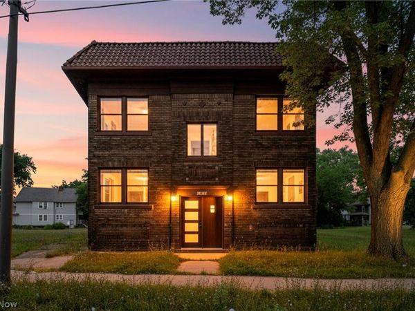 13515 Saint Clair Avenue , Cleveland, OH 44110