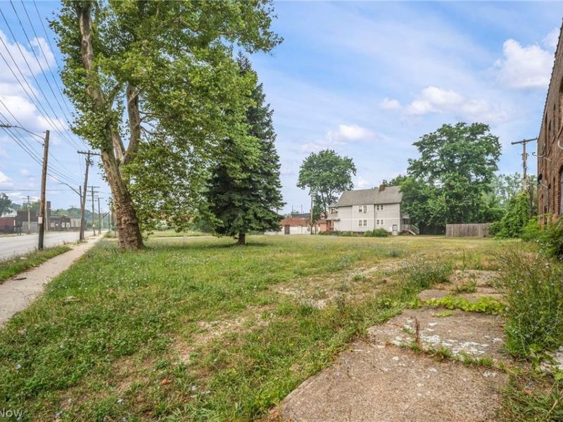 13515 Saint Clair Avenue , Cleveland, OH 44110 Photo 31