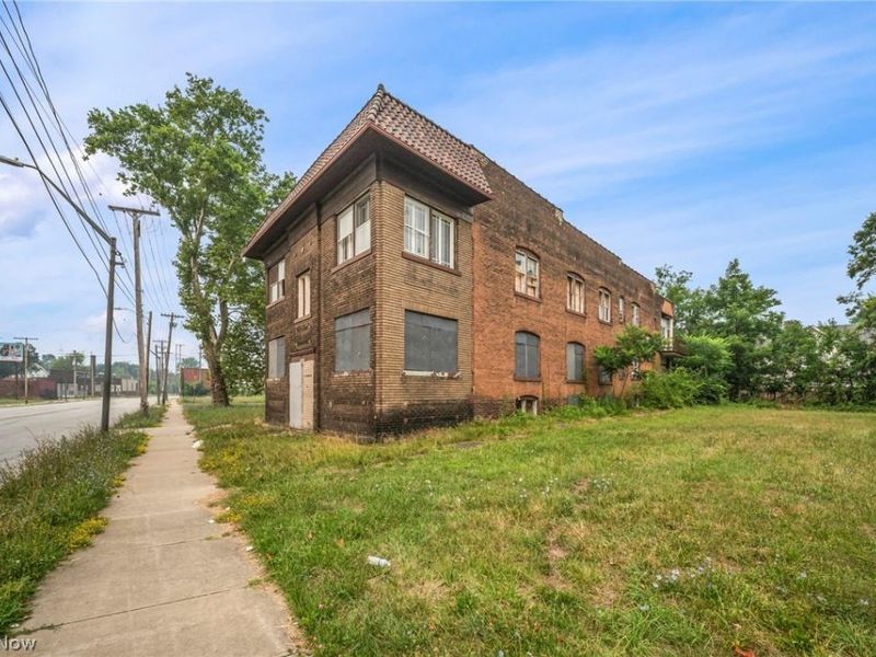 13515 Saint Clair Avenue , Cleveland, OH 44110 Photo 5