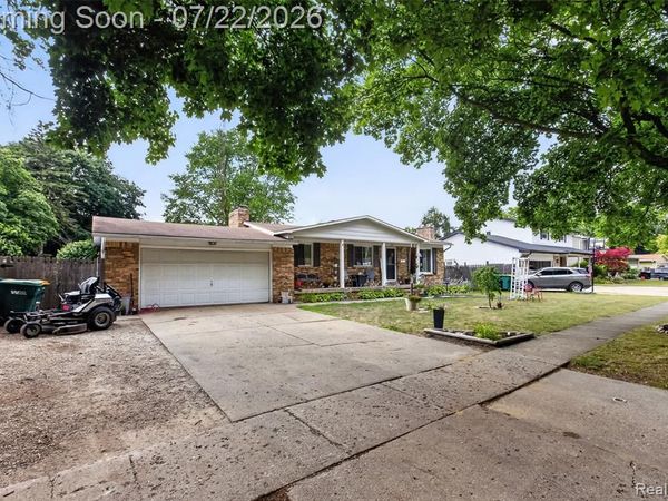 527 Leland Street, Flushing, MI 48433