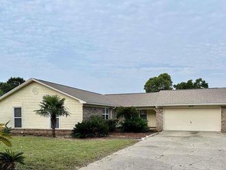 7813 Charter Oaks Dr Pensacola, FL 32514