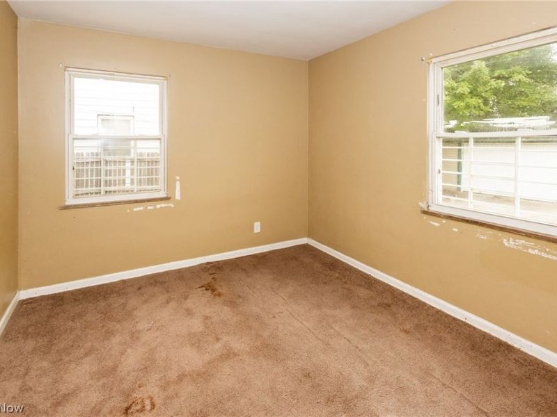 16906 Holly Hill Drive , Cleveland, OH 44128 Photo 14