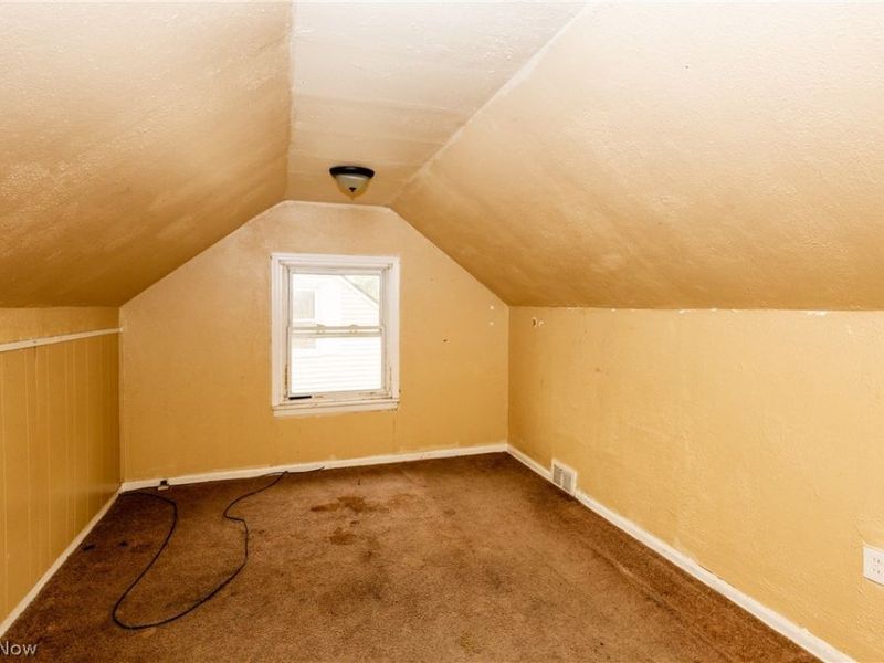 16906 Holly Hill Drive , Cleveland, OH 44128 Photo 16