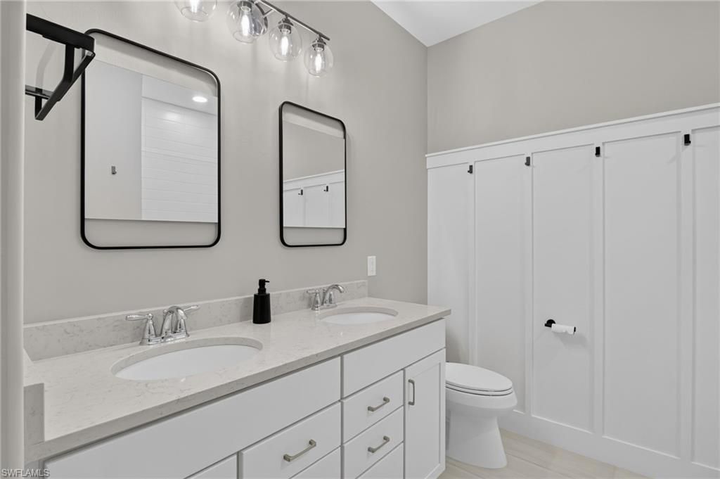 17624 Kinzie Ln, Estero, FL 33928 Photo