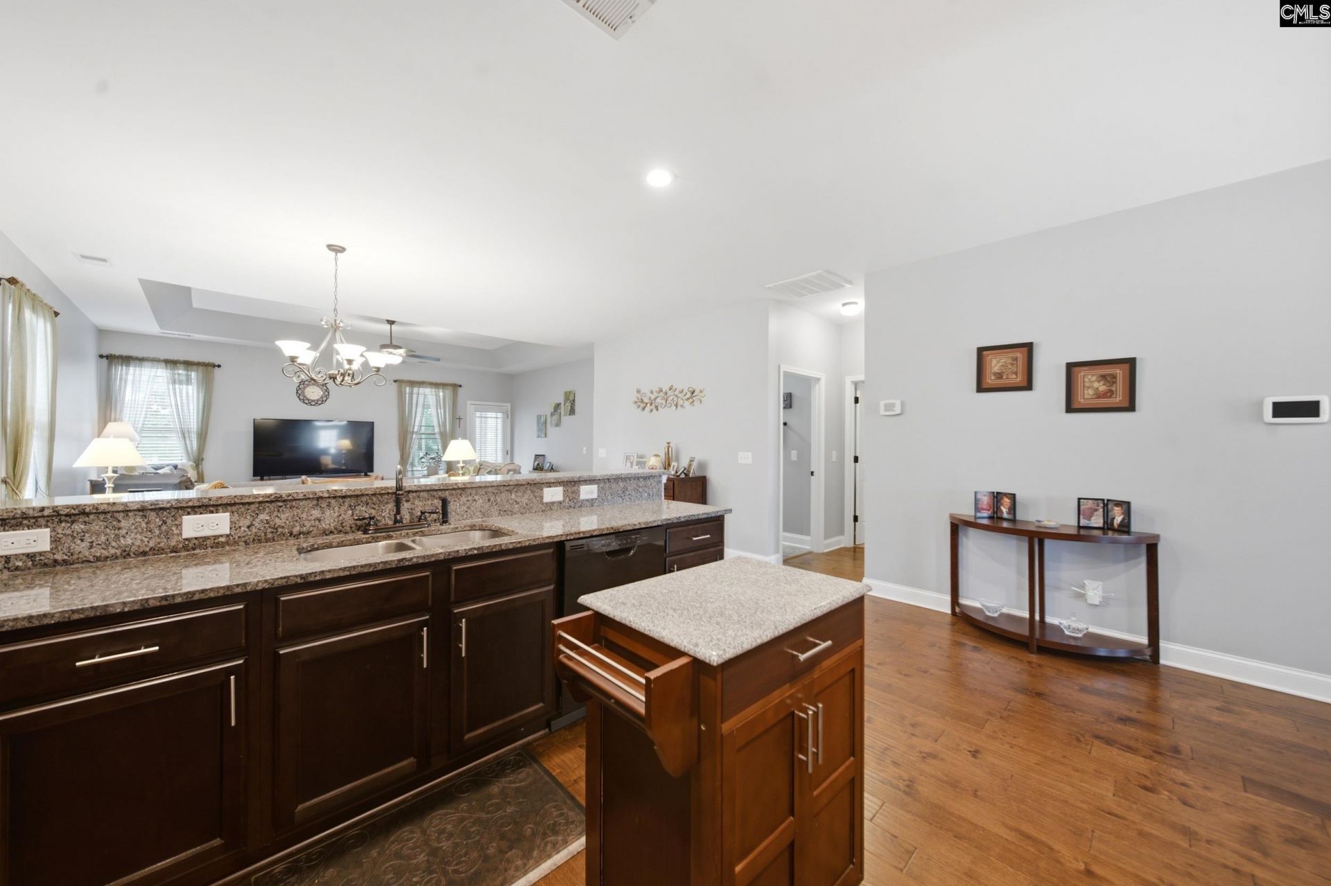 509 Hallbrook Lane Photo 16