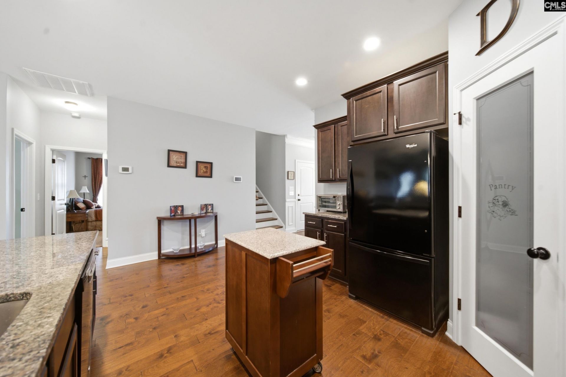 509 Hallbrook Lane Photo 17