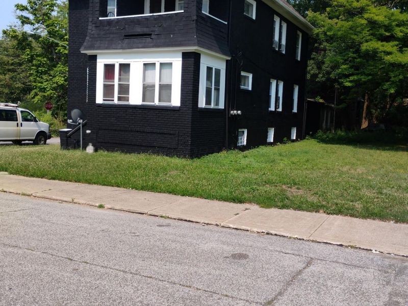 10809 Woodstock Avenue , Cleveland, OH 44104 Photo 2