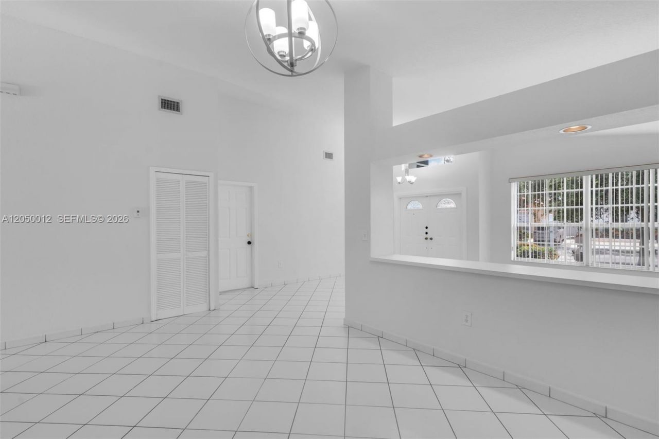 8967 NW 146th Ter , Miami Lakes, FL 33018 Photo