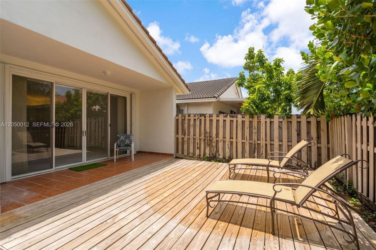 8967 NW 146th Ter , Miami Lakes, FL 33018 Photo