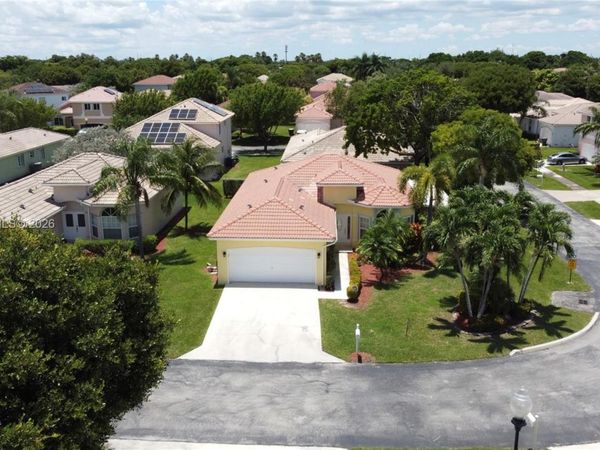 460 SE 24th Dr , Homestead, FL 33033